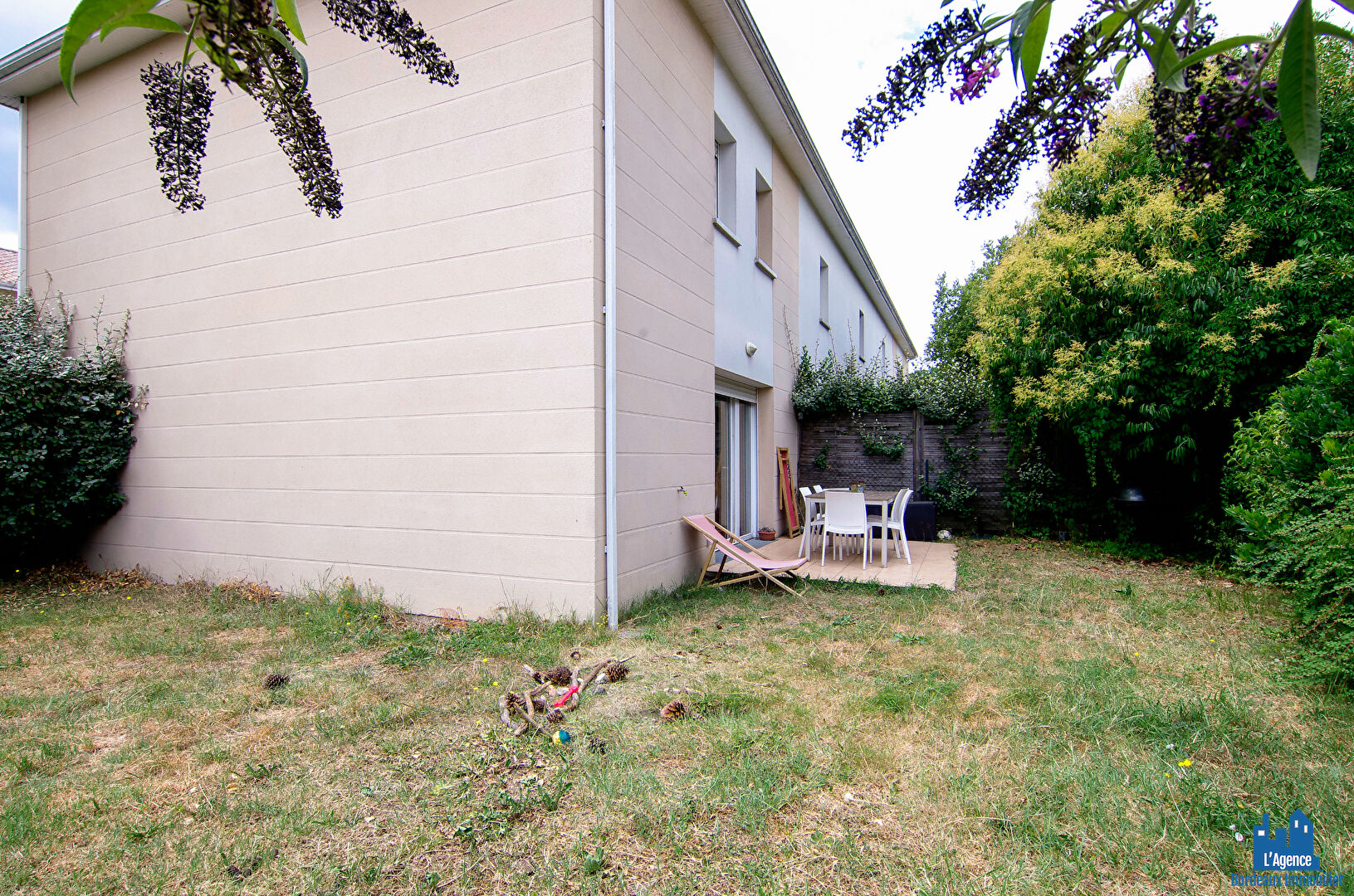Photo VENDU PAR L'AGENCE. EXCLUSIVITÉ ! SPÉCIAL INVESTISSEUR - VILLENAVE D'ORNON - VILLA TYPE 4 DE 80 M² AVEC JARDIN DE 97 M² + DEUX PLACES DE PARKING. Benoît TREMENT Tel:06.51.26.22.32. image 6/6