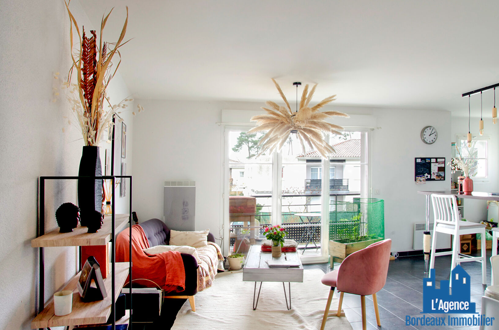 VENDU PAR L'AGENCE. EXCLUSIVITÉ ! SAINT MÉDARD-EN-JALLES - APPARTEMENT TYPE 2 DE 44 M² AVEC BALCON + UNE PLACE DE PARKING EN SOUS-SOL. Benoît TREMENT Tel:06.51.26.22.32.
