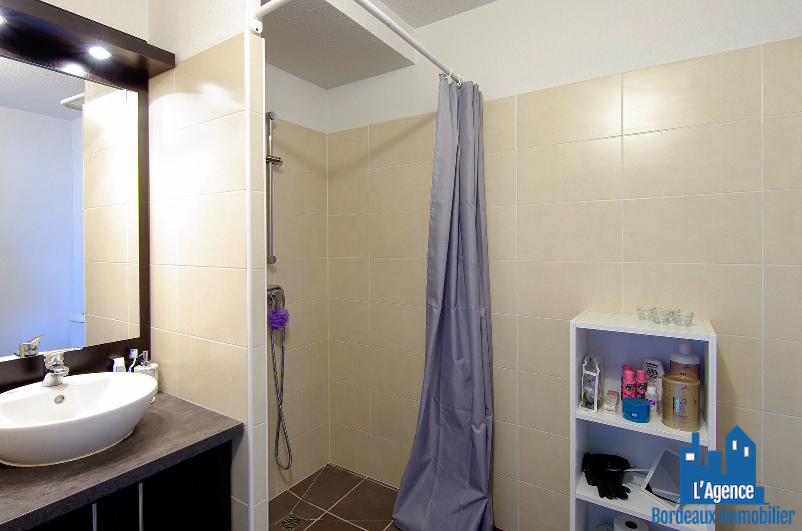 Photo VENDU PAR L'AGENCE !!! EXCLUSIVITÉ !!!  SPECIAL INVESTISSEUR - CENON - APPARTEMENT TYPE 2 DE 38 m². VENDU LOUÉ !!! Michaël VIGIER 06 70 29 94 95 image 6/6
