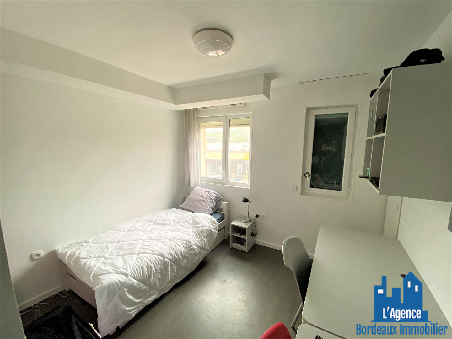EXCLUSIVITÉ ! CENON - SPÉCIAL INVESTISSEUR - STUDIO DE 19 M² . Benoît TREMENT.