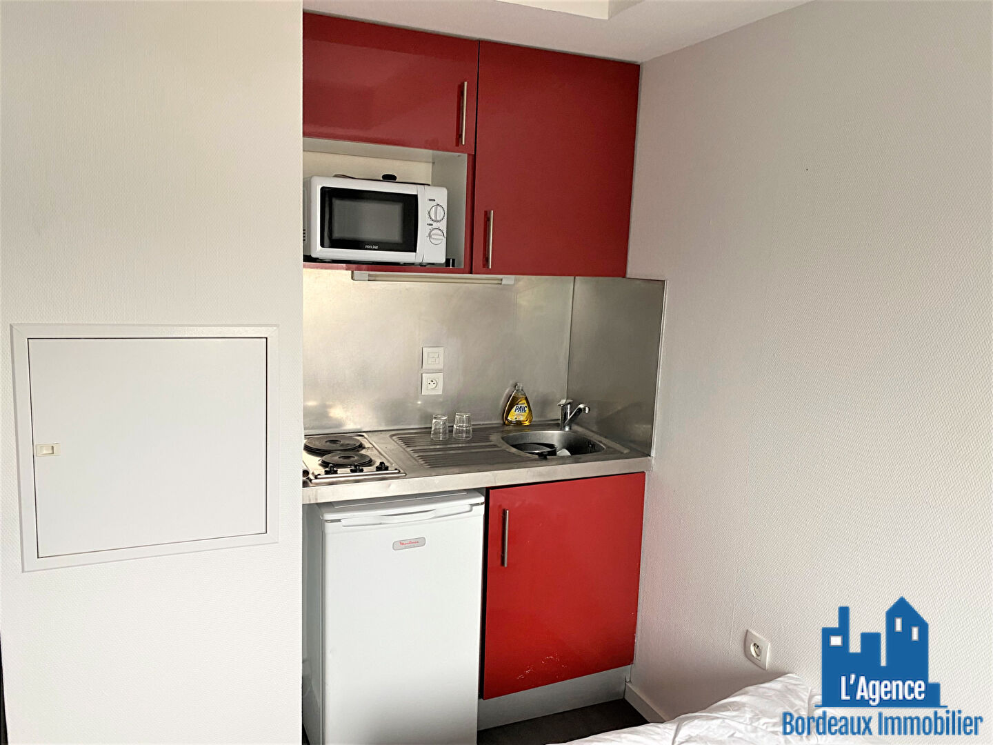 Photo EXCLUSIVITÉ ! CENON - SPÉCIAL INVESTISSEUR - STUDIO DE 19 M² . Benoît TREMENT. image 2/4