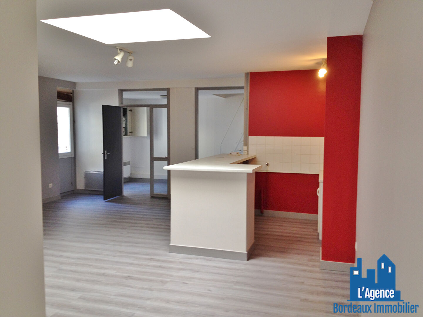 Photo COMPROMIS DE VENTE SIGNÉ. BORDEAUX - FONDAUDEGE. MAISON TYPE 3 DE 77 M². Benoît TREMENT. image 1/6