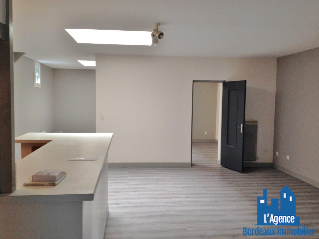 Photo COMPROMIS DE VENTE SIGNÉ. BORDEAUX - FONDAUDEGE. MAISON TYPE 3 DE 77 M². Benoît TREMENT. image 2/6