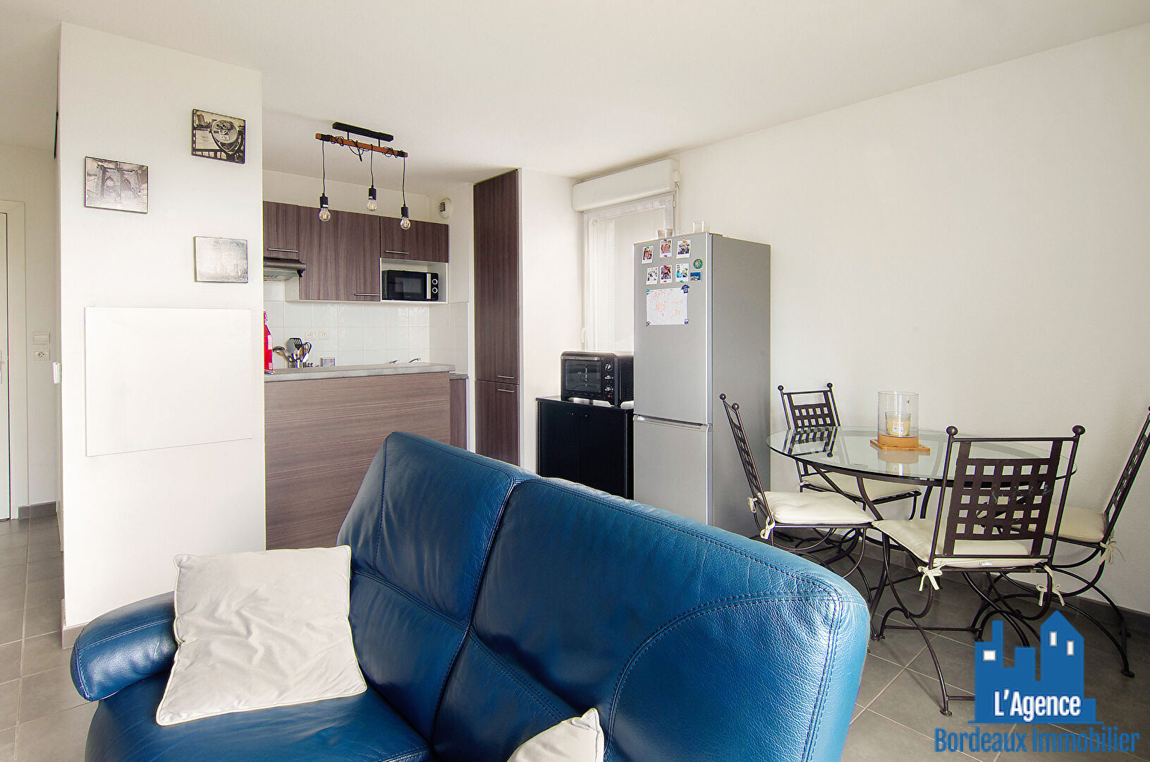 Photo EXCLUSIVITÉ !!! EYSINES CENTRE - APPARTEMENT TYPE 2 DE 42 M² AVEC TERRASSE + PLACE DE PARKING SOUS-SOL. Michaël VIGIER  O6 7O 29 94 95. image 5/6