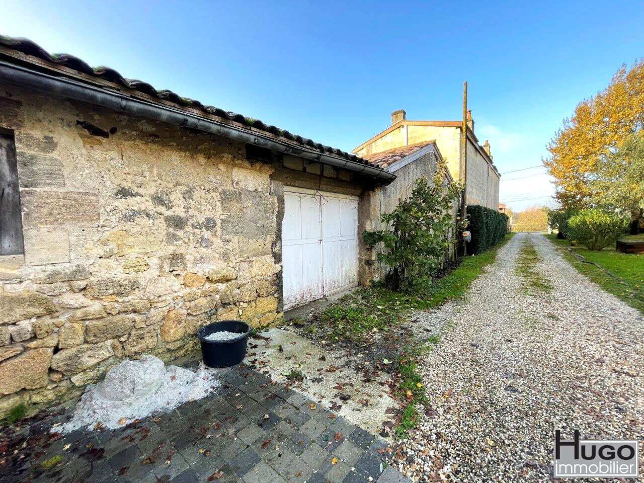 Photo DÉJÀ VENDU PAR L'AGENCE !!! EXCLUSIVITÉ ! LATRESNE- BORD DE GARONNE- GRANGE + LOGEMENT T2 DUPLEX AVEC JARDIN !!! image 6/6