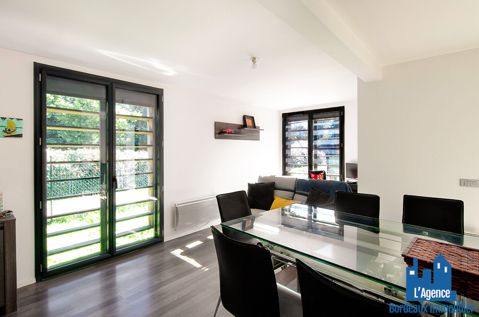 Photo EXCLUSIVITÉ !!! FLOIRAC - APPARTEMENT TYPE 2 DE 52 M² AVEC TERRASSE LOGGIA ET JARDIN DE 62 M² + PLACE DE PARKING SOUS-SOL. Michaël VIGIER  O6 7O 29 94 95. image 5/6