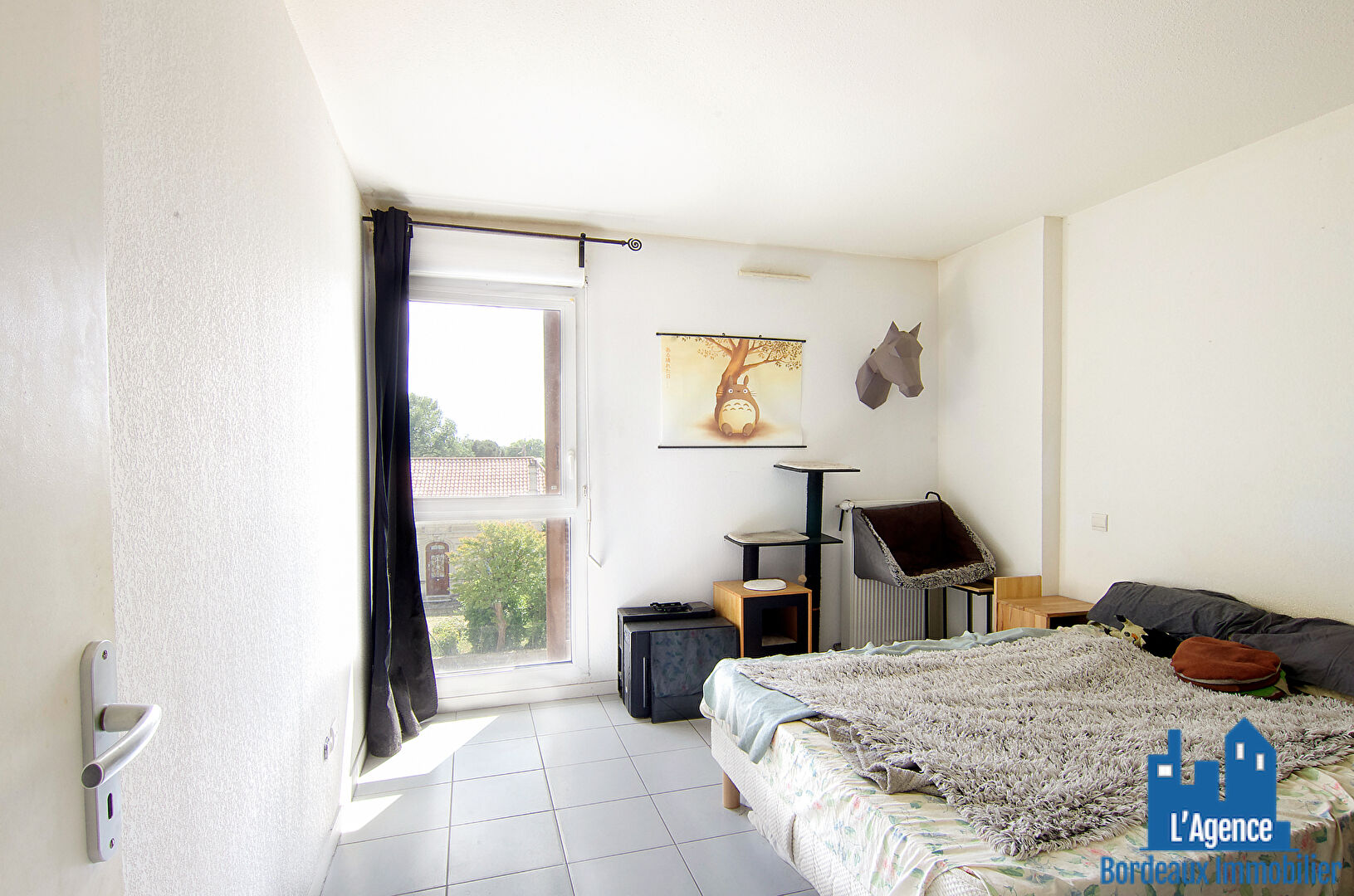 Photo EXCLUSIVITÉ ! LE HAILLAN - APPARTEMENT TYPE 2 DE 47 M² AVEC UN BALCON + PLACE DE PARKING EN SOUS-SOL. Benoît TREMENT. image 6/6
