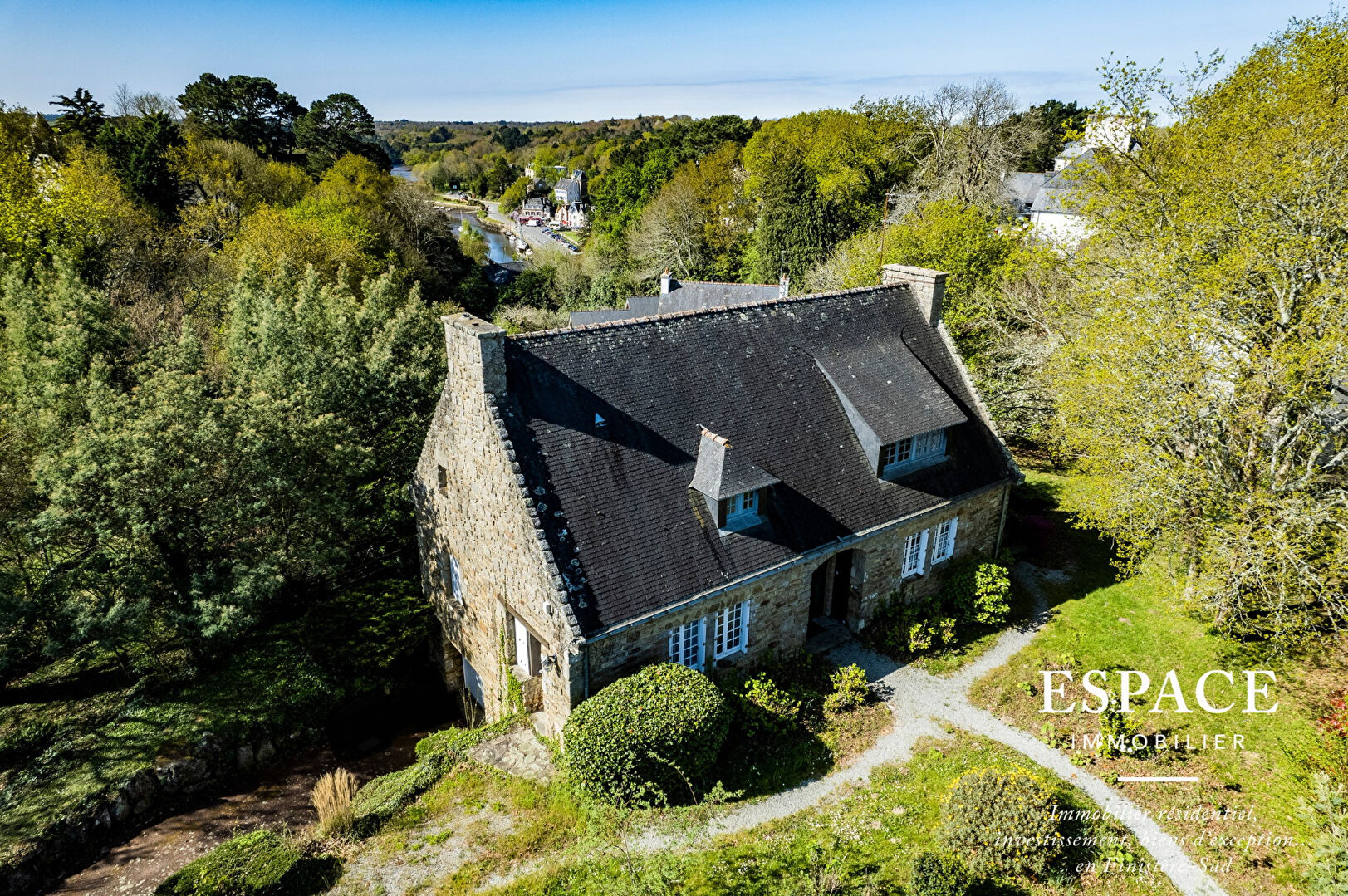 A vendre à Pont Aven Maison en pierres avec vue sur l'Aven PontAven 29930