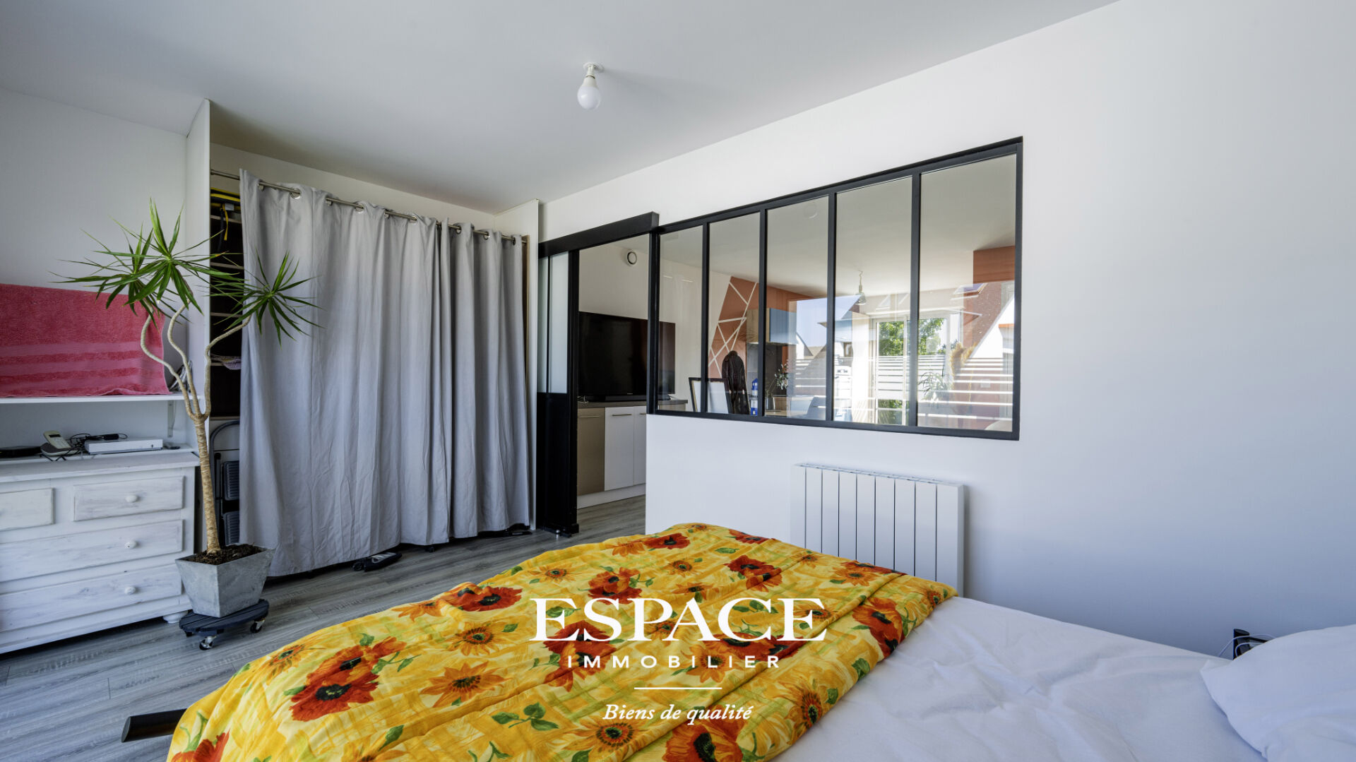 Photo A vendre à Larmor Plage appartement 2 pièces avec balcon & garage image 6/6