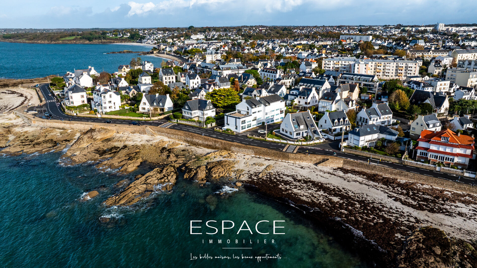A vendre sur la Corniche de CONCARNEAU - studio avec aperçu mer à deux pas des plages