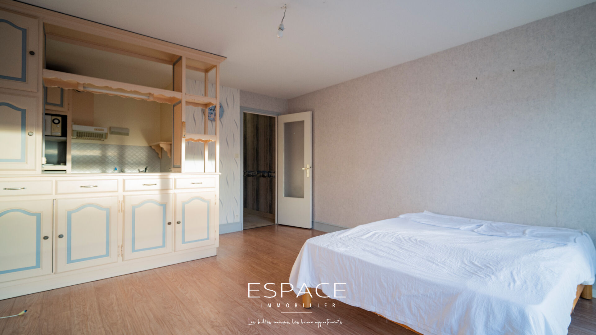 Photo A vendre sur la Corniche de CONCARNEAU - studio avec aperçu mer à deux pas des plages image 6/6