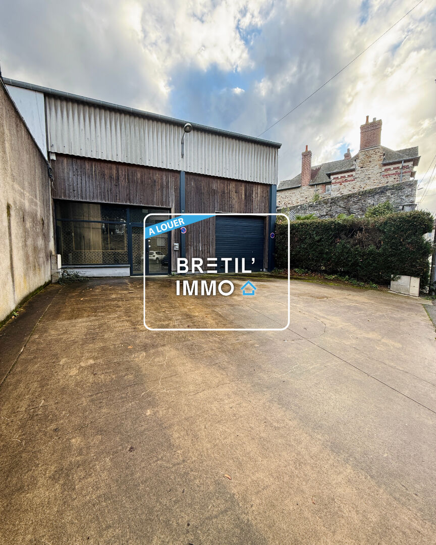 VITRE - LOCAL COMMERCIAL - A LOUER