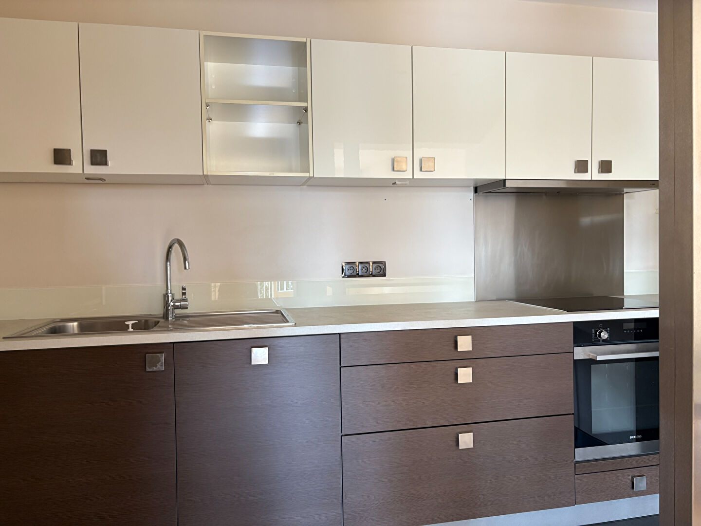 Photo Bel appartement T4 de 106 m² dans une immeuble de standing avec terrasse et vue dégagée sur la Chézine image 5/6