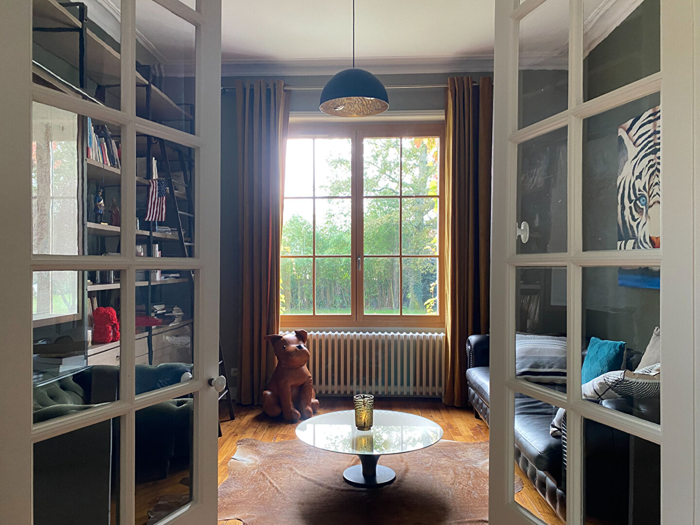 Photo Belle demeure de caractère de 340 m² avec une dépendance et une piscine située au coeur d'un parc de 8000 m² image 6/6