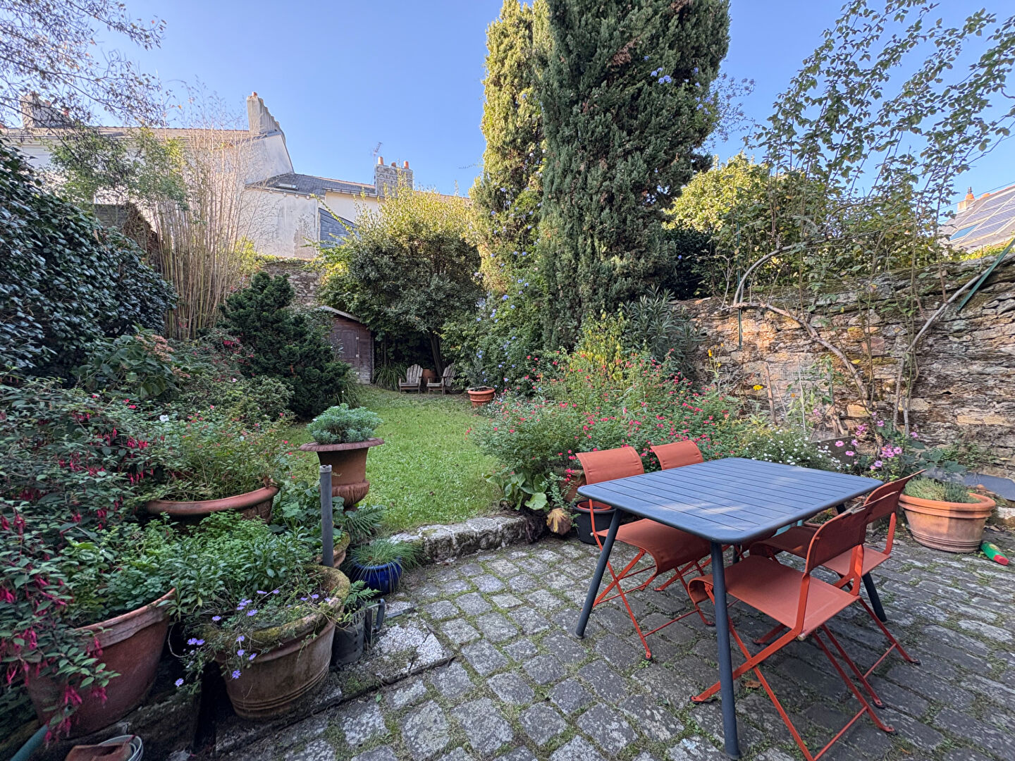 Photo Belle maison de caractère à proximité immédiate de la place Canclaux image 2/2