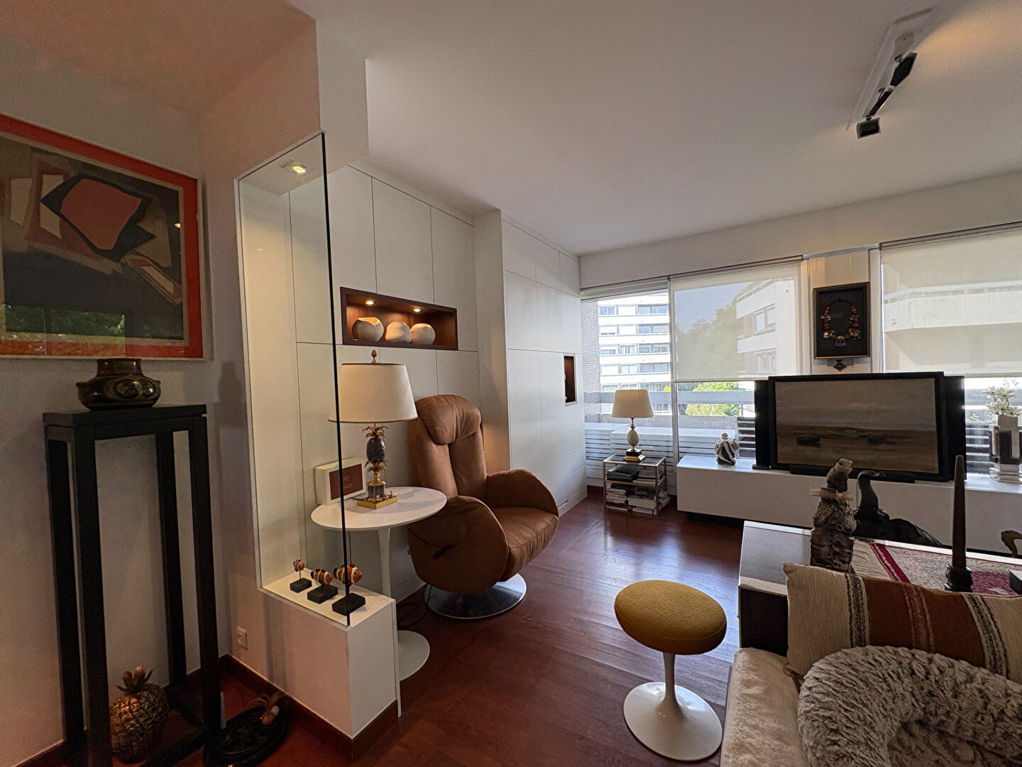 Photo Appartement T2 de 56 m²  au 4e étage avec ascenseur dans une résidence entourée de verdure image 3/6