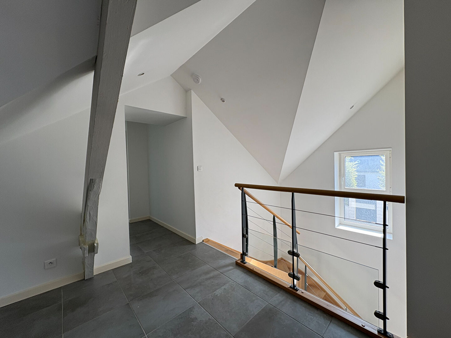 Photo Belle maison de caractère entièrement rénovée en 2012 de 157 m² (187 m² au sol) sur une parcelle de 1025 m². image 5/6