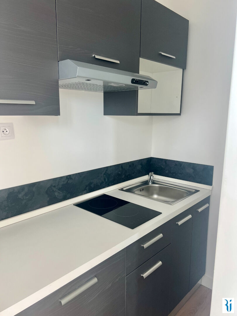 Photo Beau T1  30m²  - Centre-ville Evreux image 3/4