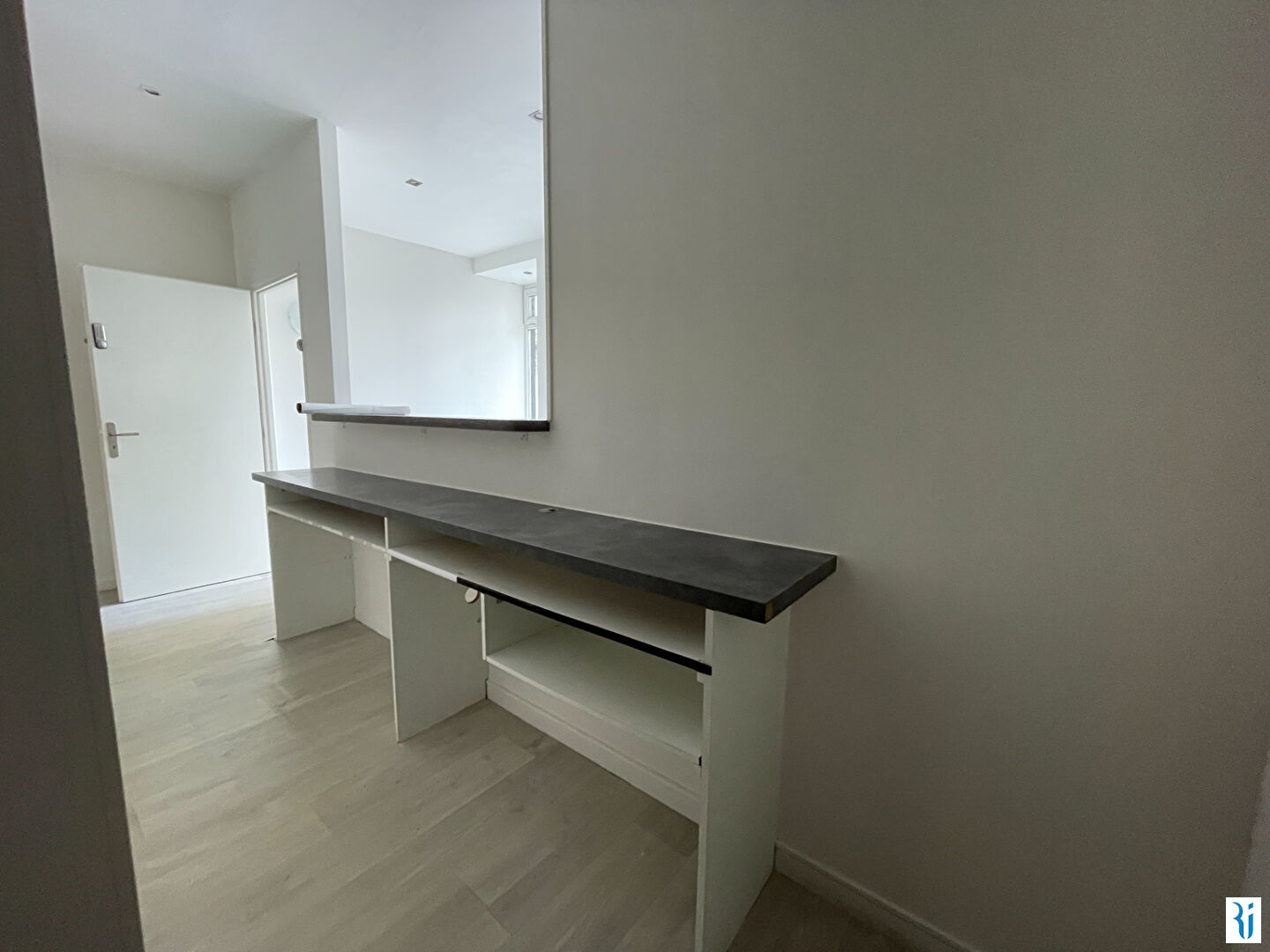 Photo Local commercial Rouen 40.78 m2 image 3/6