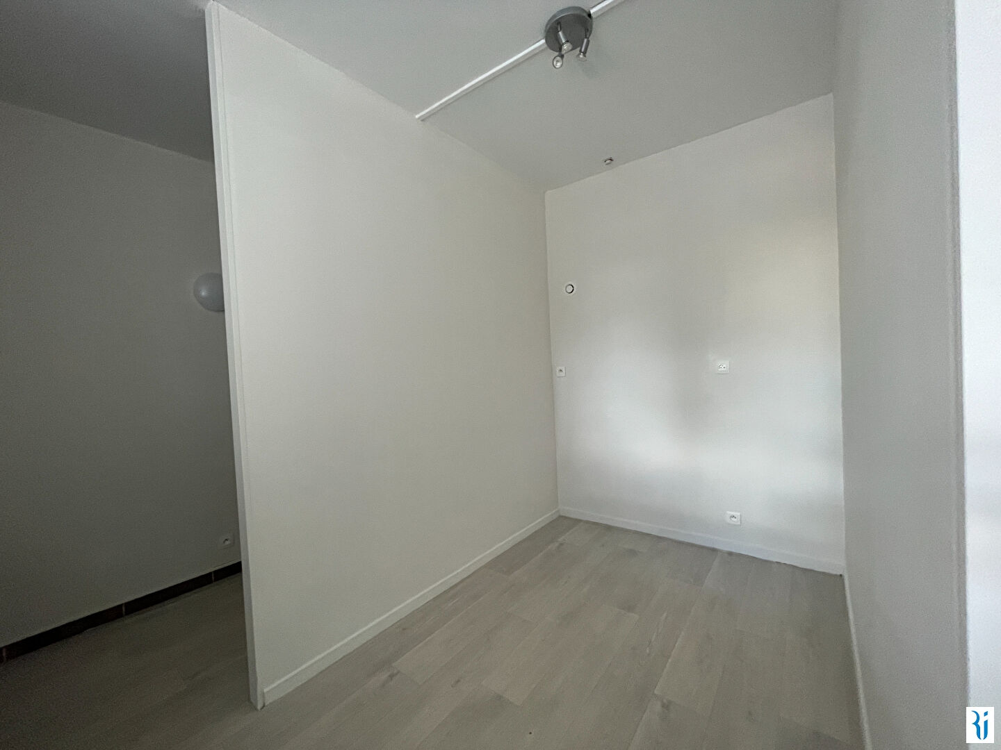 Photo Local commercial Rouen 40.78 m2 image 5/6