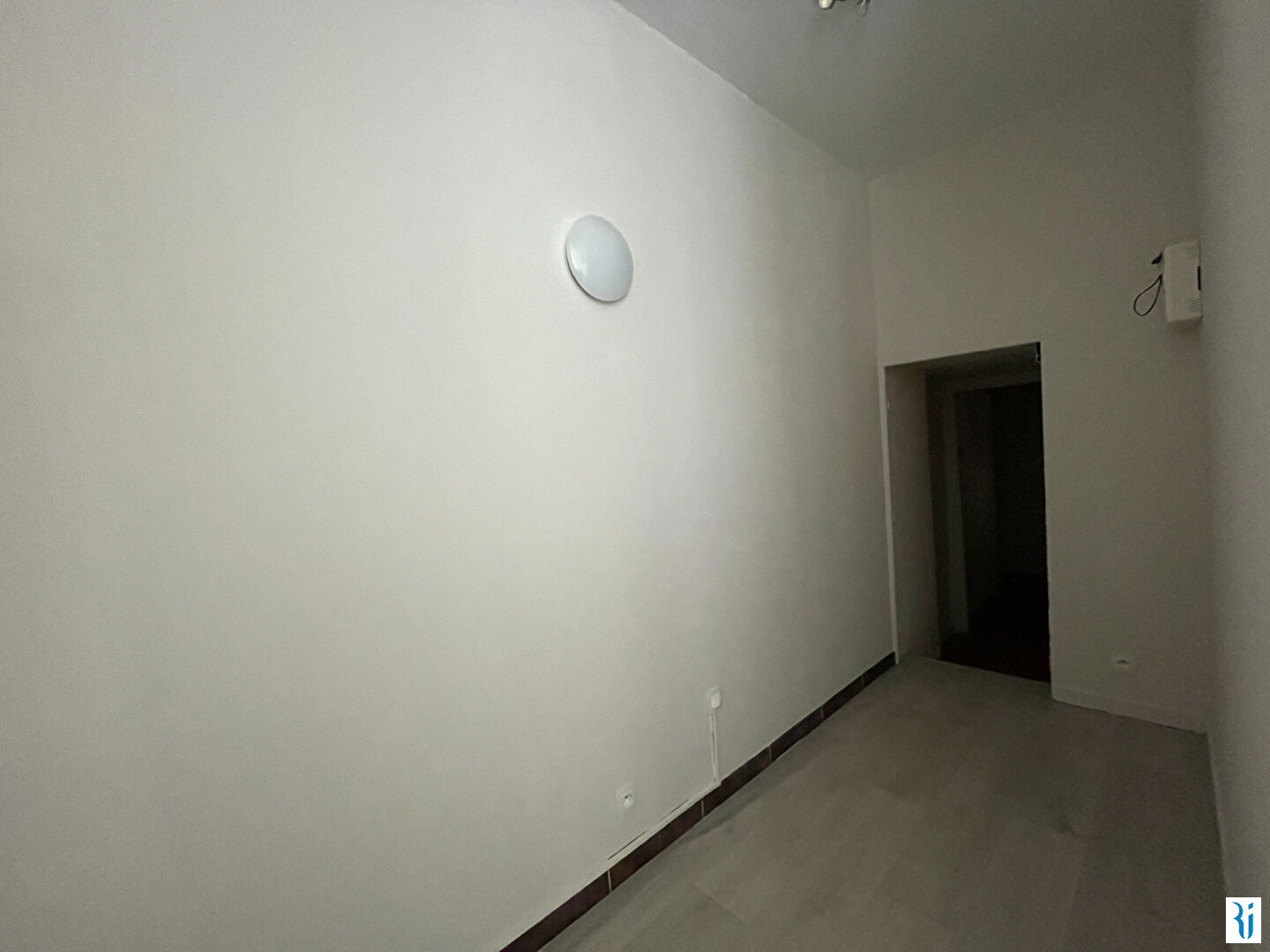 Photo Local commercial Rouen 40.78 m2 image 6/6