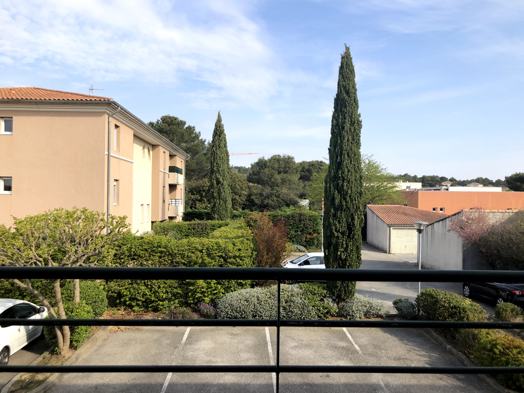 Agence immobilière de Cabinet House ,  Co - Cabinet House ,  Co