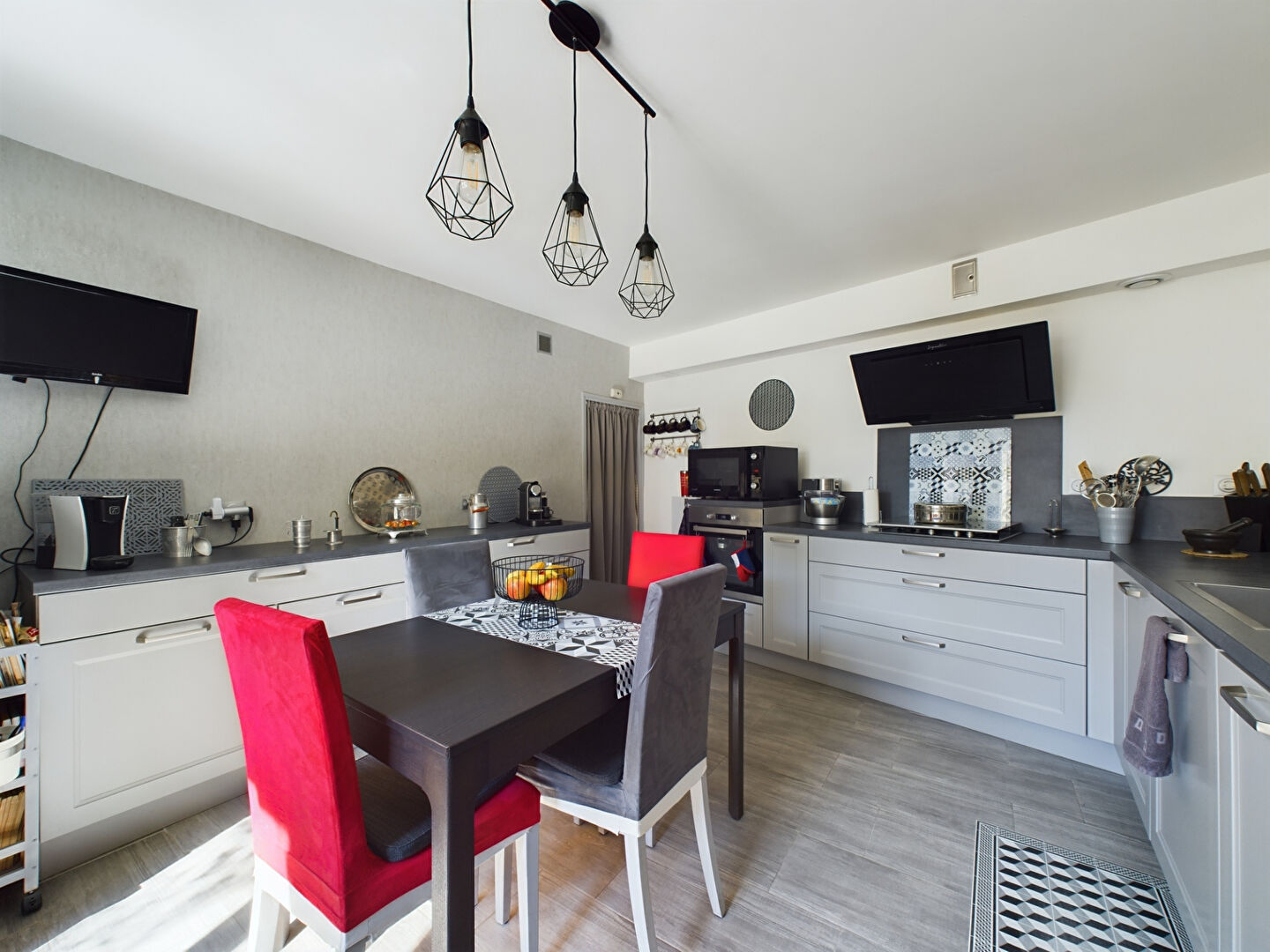 Photo EXCLUSIVITE //Maison Avignon  EM de 114 m2 avec GARAGE + COUR image 6/6