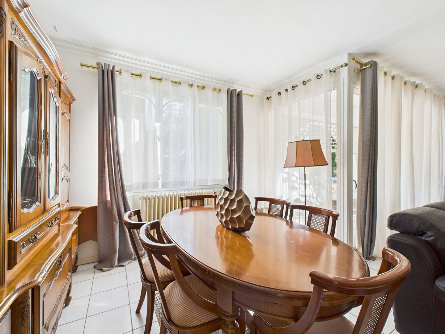Photo EXCLUSIVITE //  Maison avec dépendance / Villeneuve Les Avignon 8 pièces 194 m2 image 4/6