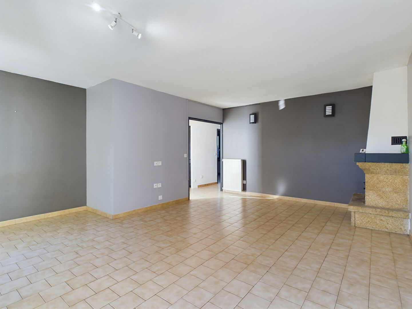 Photo EXCLUSIVITE // Maison de plain pied + Studio Courthézon 5 pièce(s) 112 m2 image 4/6