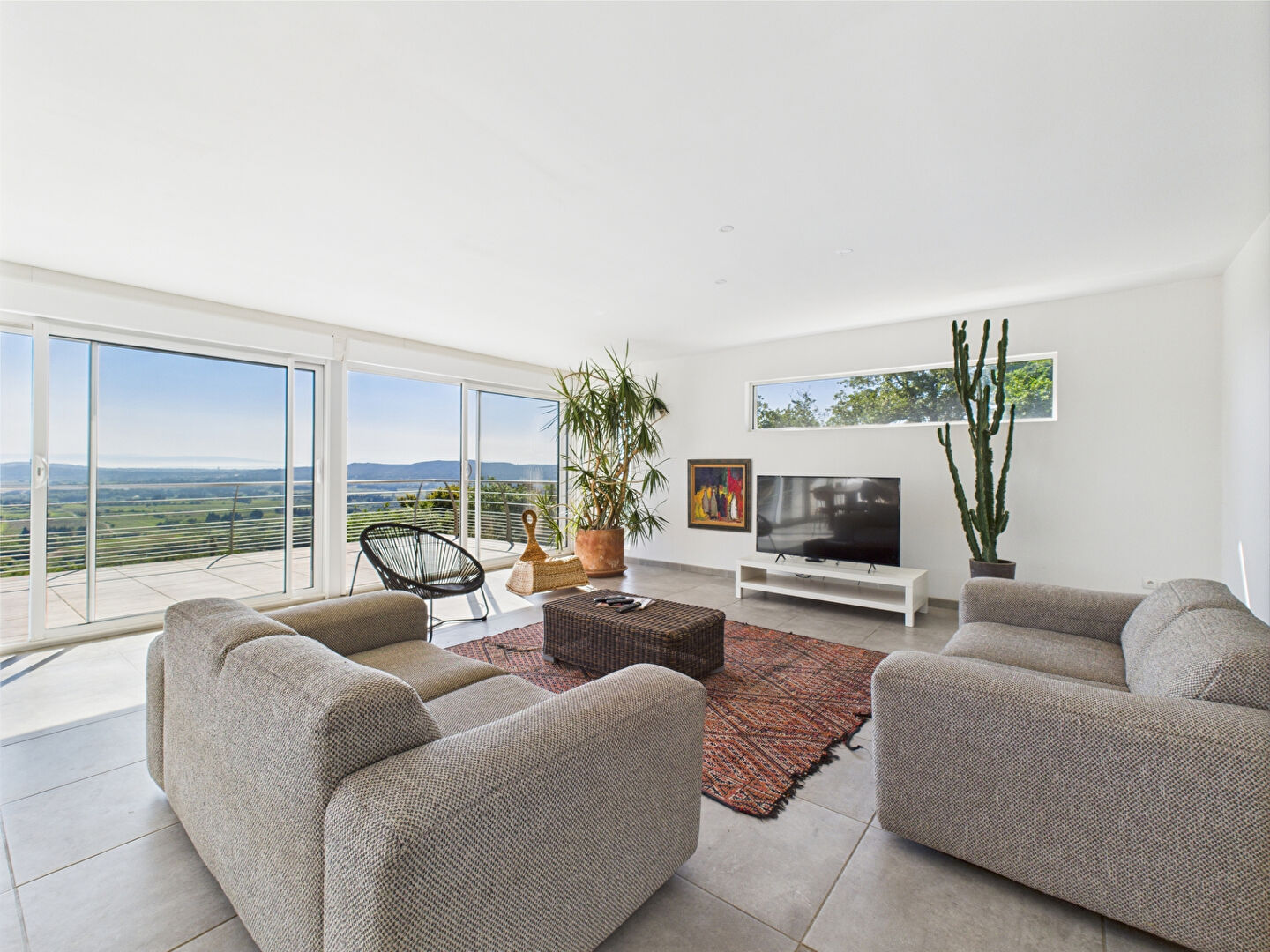 VILLA CONTEMPORAINE 200 M2 / ROCHEFORT DU GARD