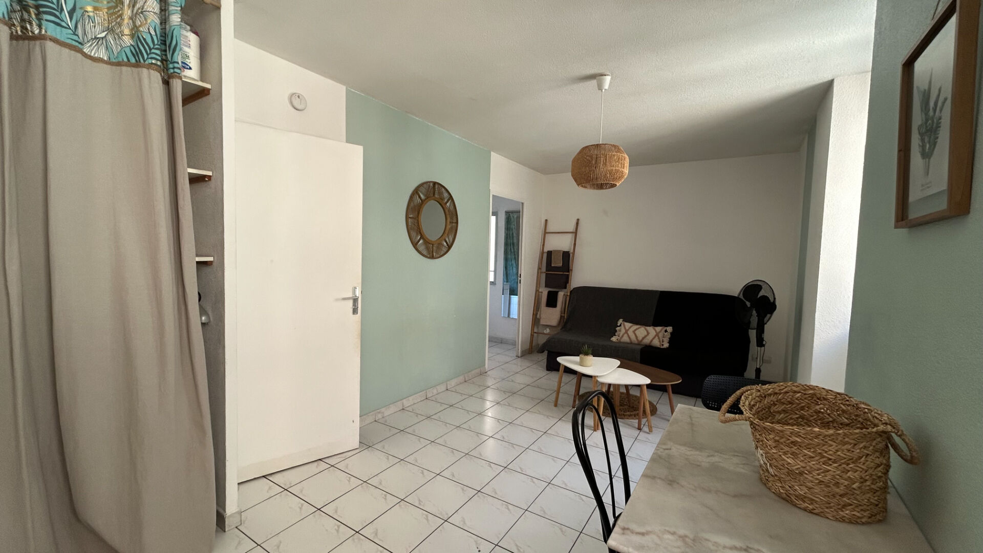 Photo A LOUER // studio de 22.80 m² en intra-muros AVIGNON image 3/6