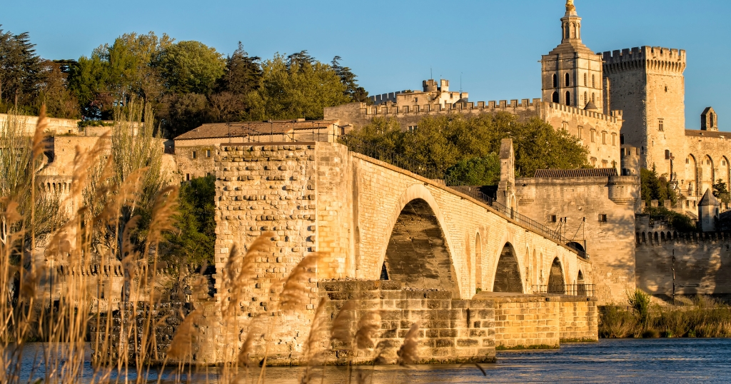 Agence immobilière de Cabinet House ,  Co - Cabinet House ,  Co