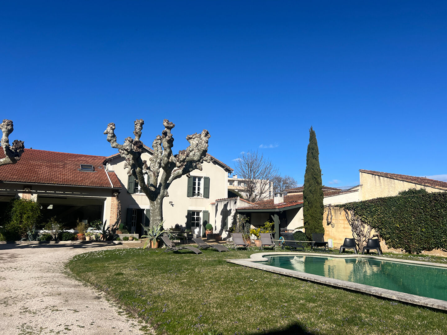 Agence immobilière de Cabinet House ,  Co - Cabinet House ,  Co