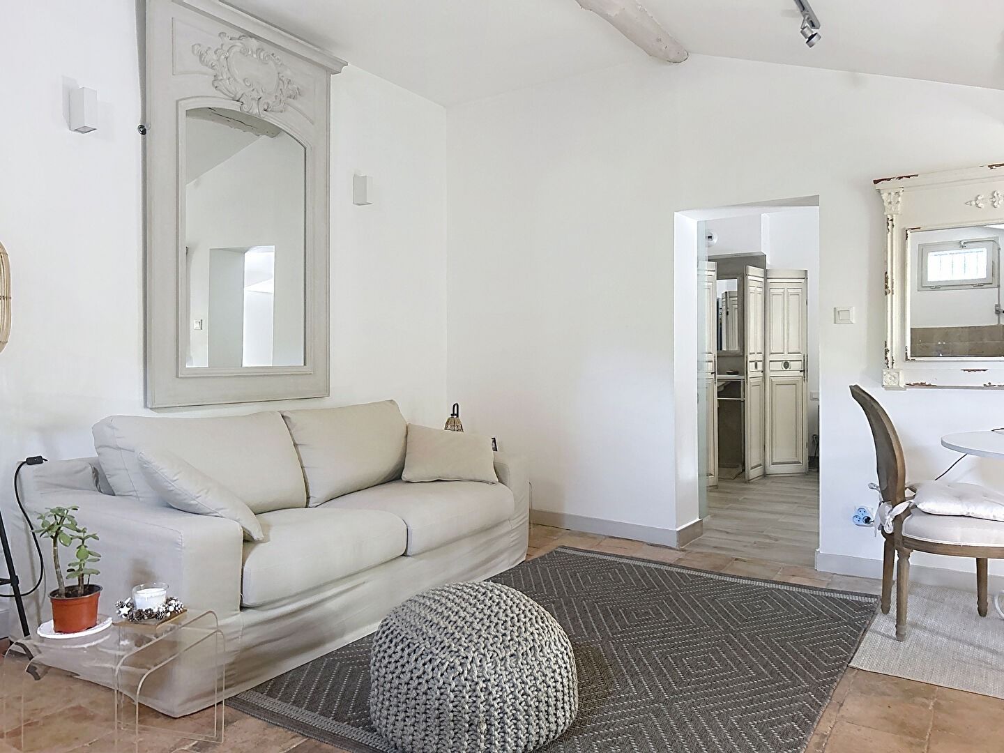 Agence immobilière de Cabinet House ,  Co - Cabinet House ,  Co