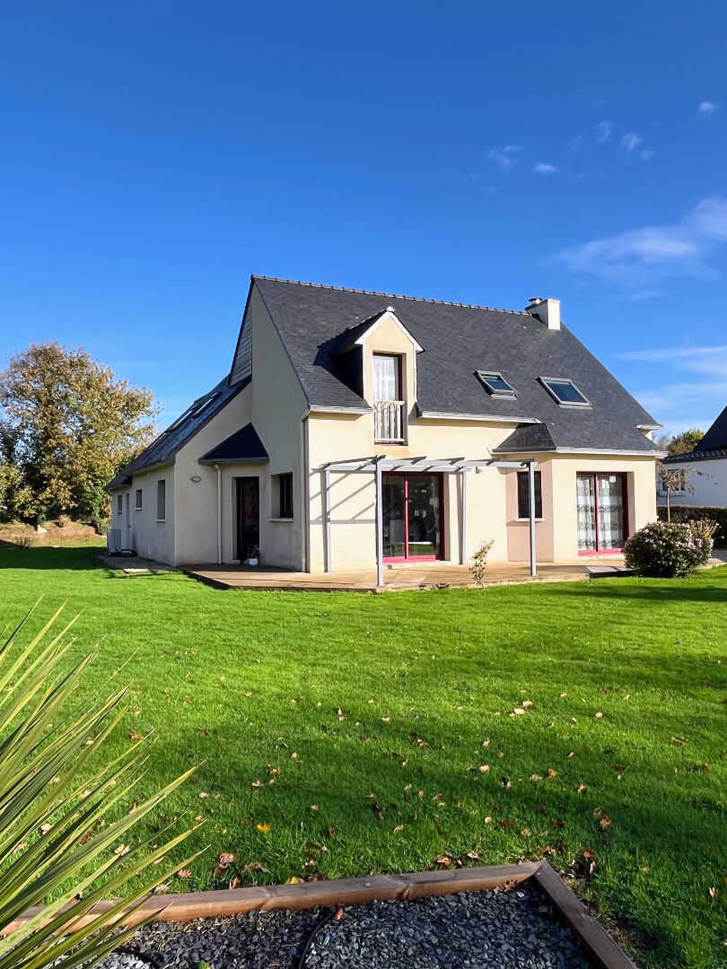 Maison Plougonven 7 pièce(s) 158 m2