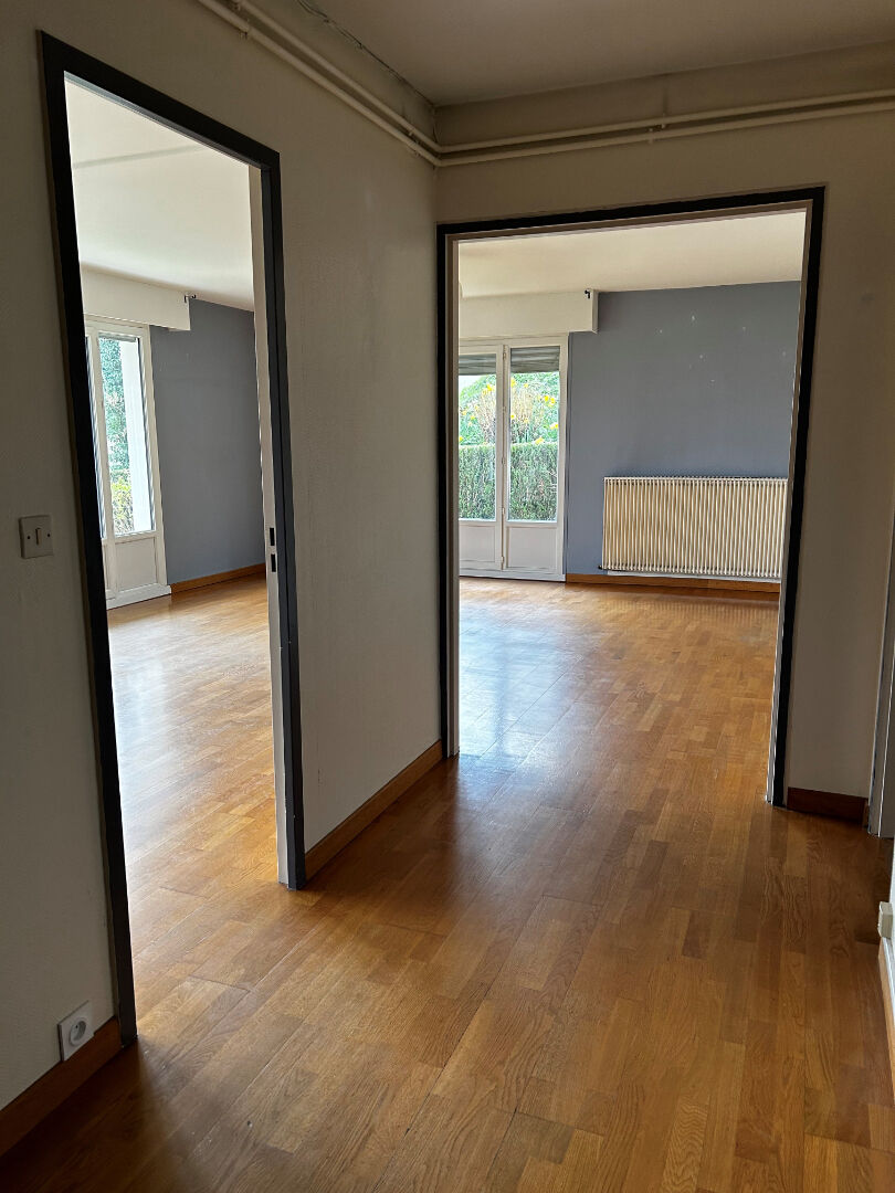 Photo APPARTEMENT Mont-Saint-Aignan - 4 pièce(s) - 100 m2 image 2/2