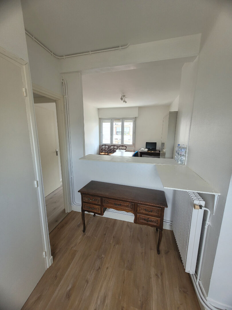 Agence immobilière de  Cabinet LEROUX - Cabinet LEROUX 
