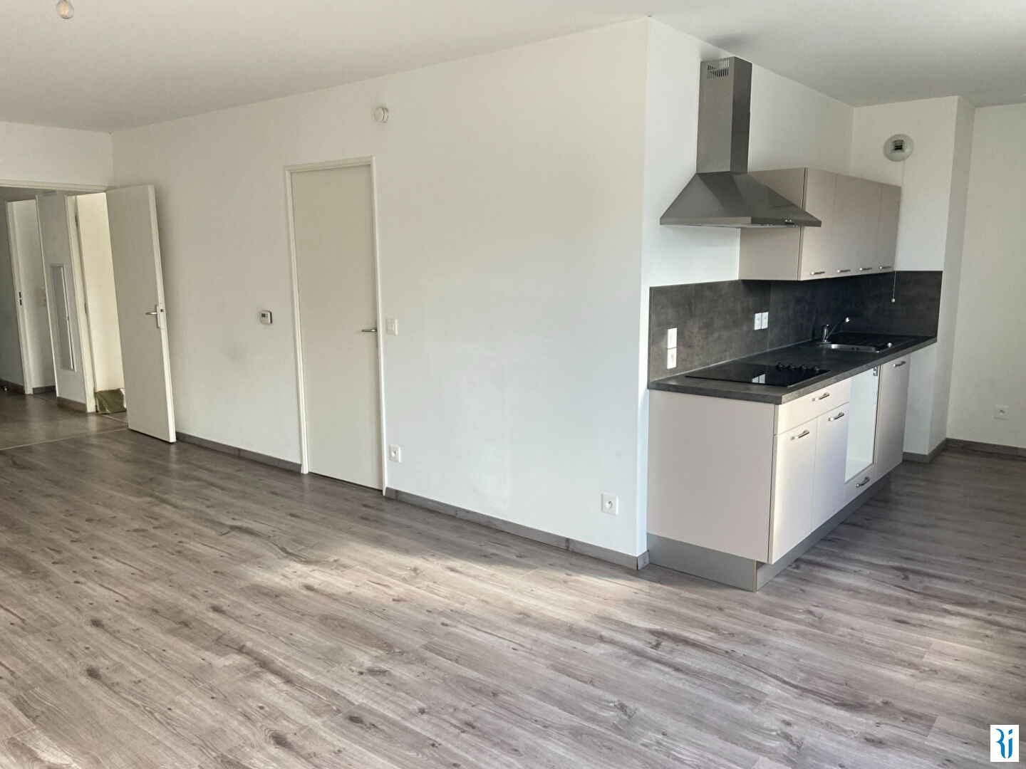 Photo F4 PETIT QUEVILLY (76140) 2 rue Maryse Bastié Résidence HARMONII image 2/6