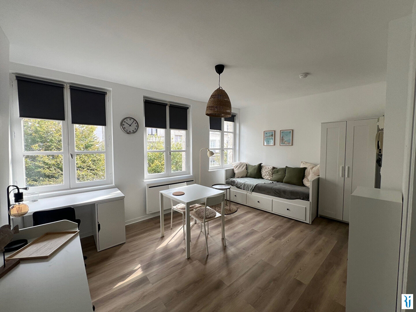 Appartement (20.0 m²) à louer à Rouen (42 Place des Carmes, 76000 Rouen, France) - rentola.fr