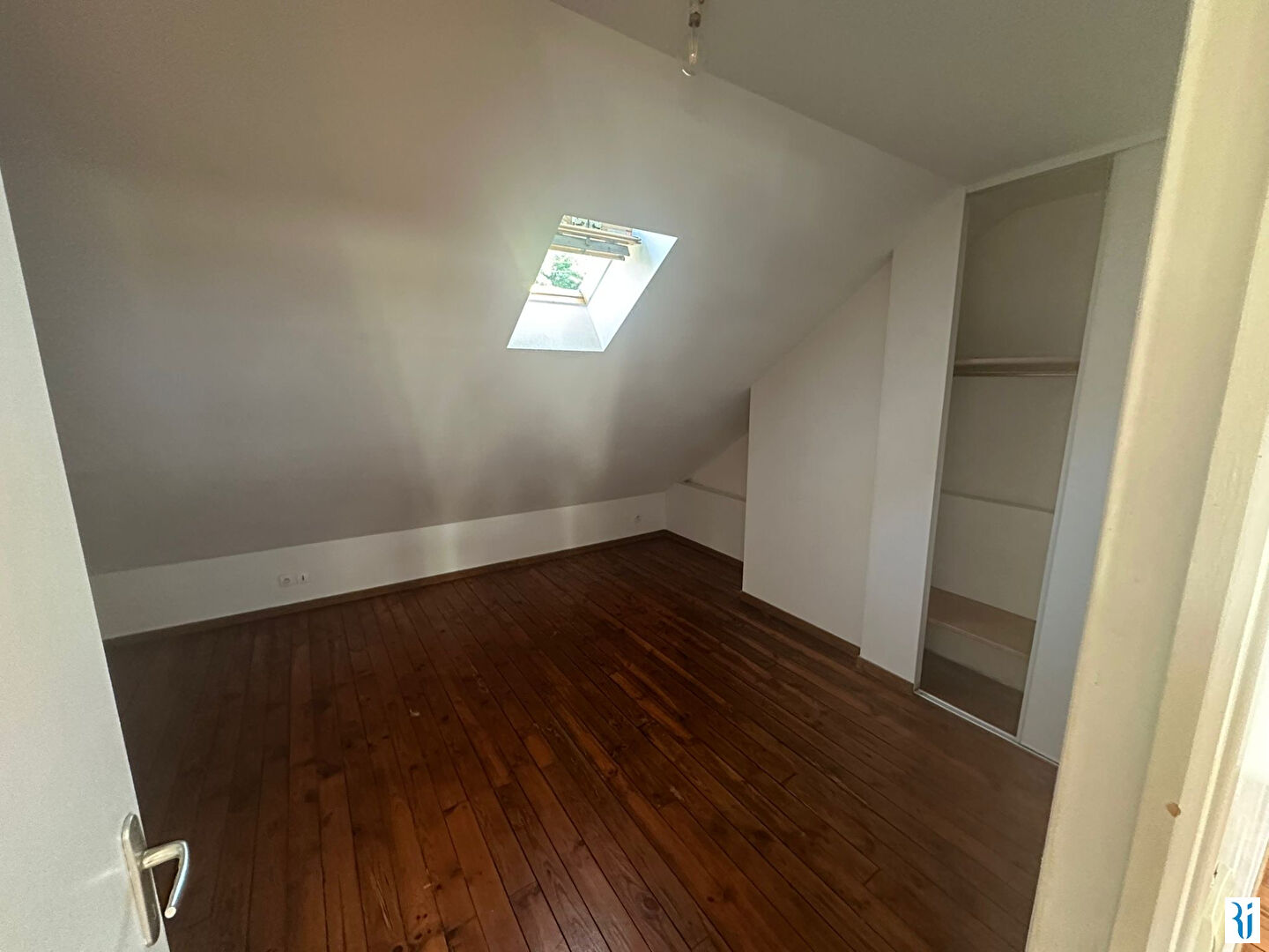 Photo F2 (76240) 3 rue de Verdun image 2/5