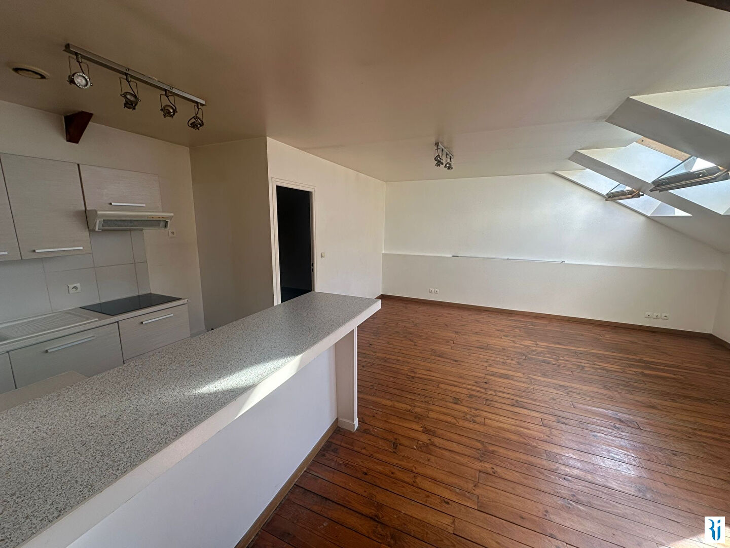 Photo F2 (76240) 3 rue de Verdun image 4/5