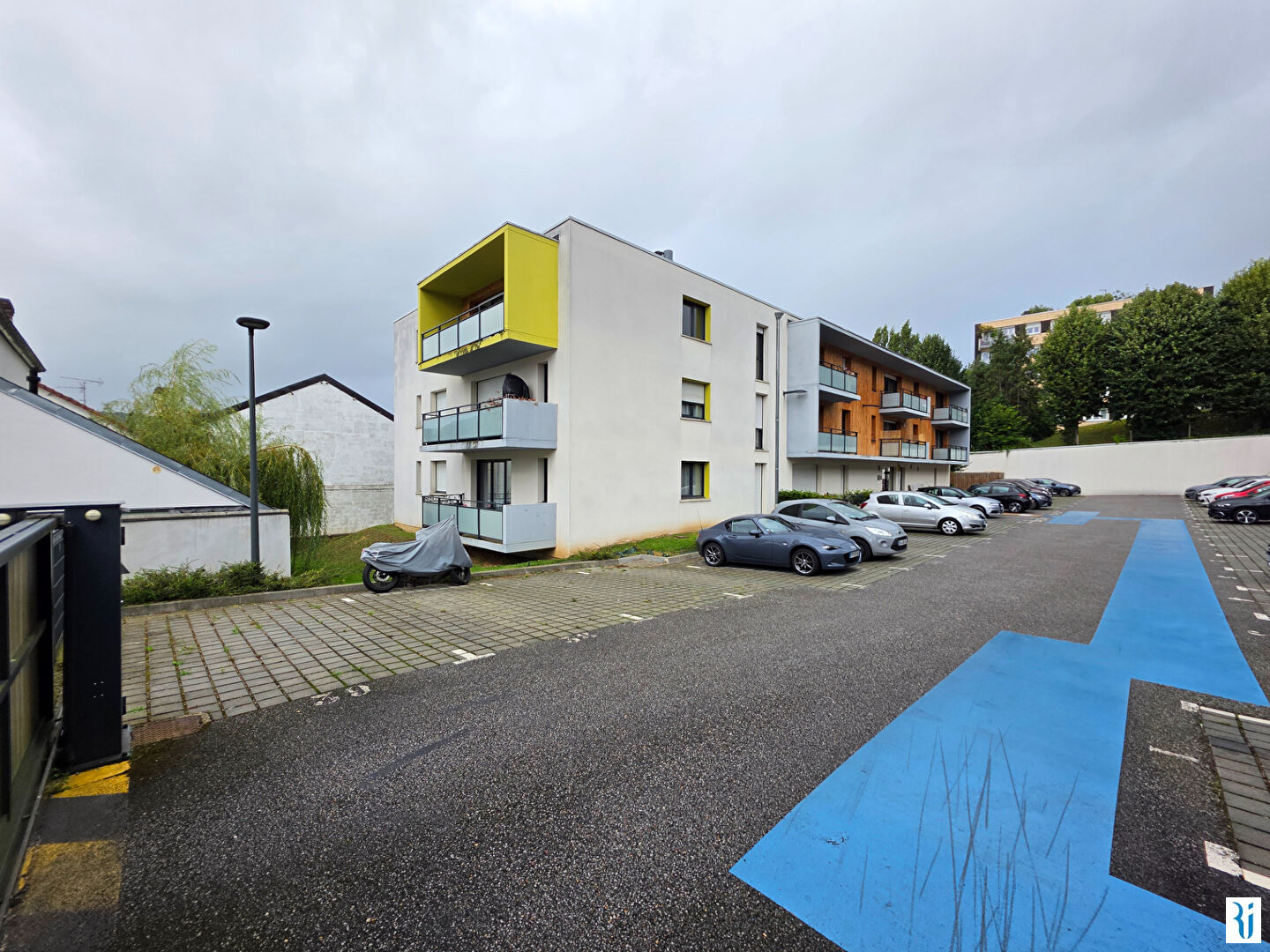 Photo Appartement Deville Les Rouen 3 pièce(s) 61.37 m2 + Place de stationnement + une cave image 1/6