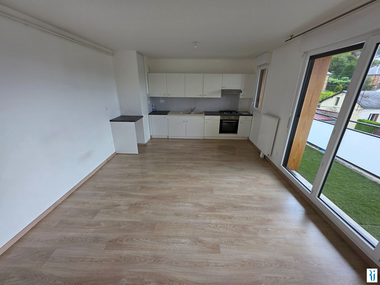Photo Appartement Deville Les Rouen 3 pièce(s) 61.37 m2 + Place de stationnement + une cave image 5/6