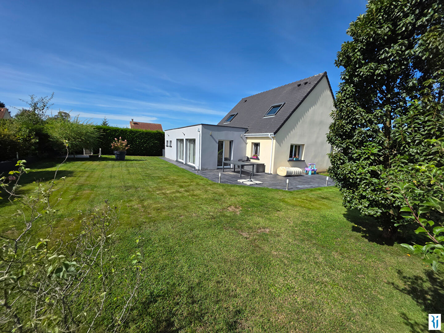Agence immobilière de Cabinet Lintot et Associés - Ventes et Locations