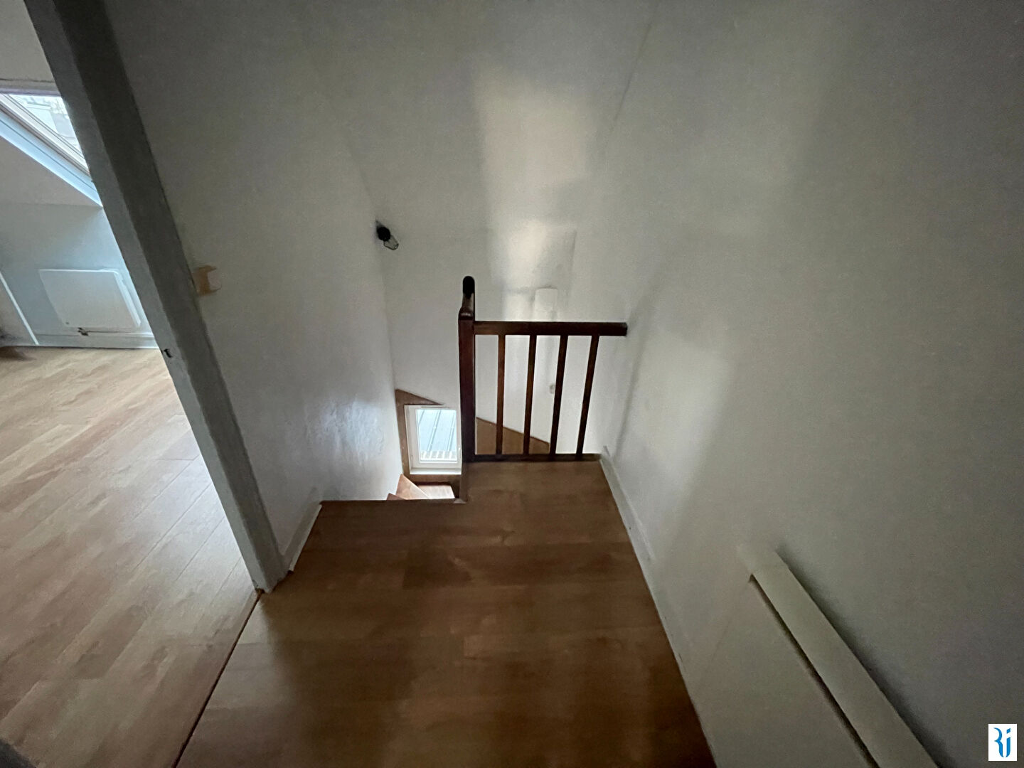 Photo LE PETIT-QUEVILLY - Charmante maison divisée en deux appartements image 4/6