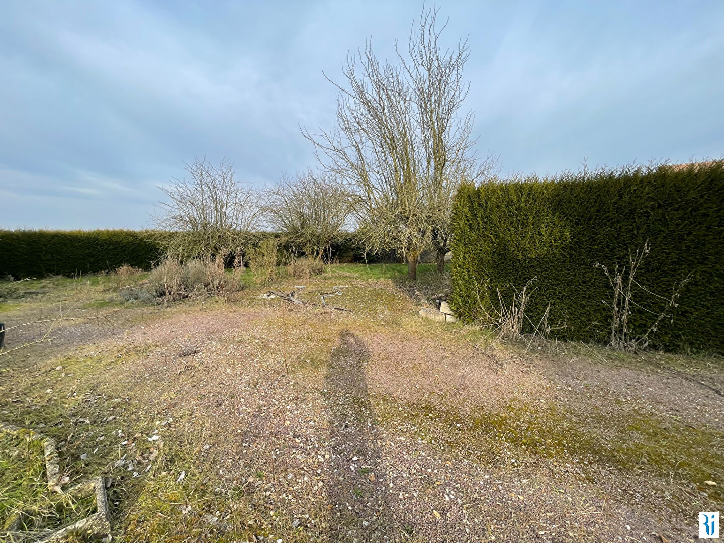 BOOS - TERRAIN d'environ 1717 m² avec maison sinistrée