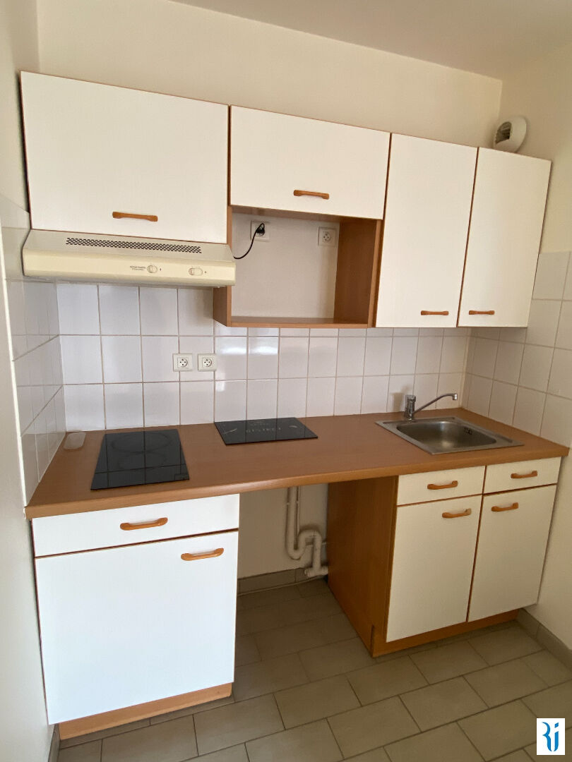 Photo F2 BOIS GUILLAUME (76230) 4 place du coucou image 6/6