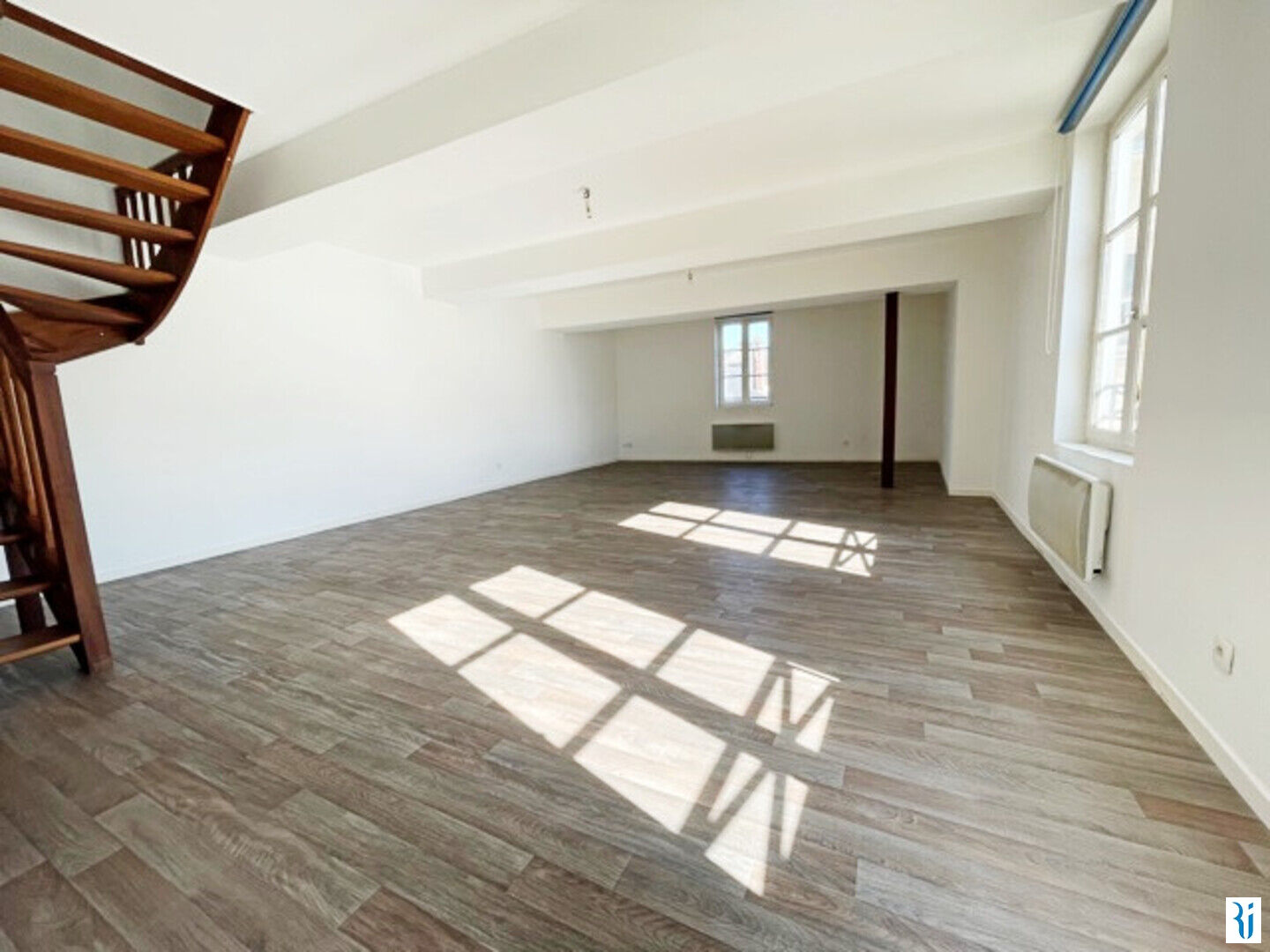 F4 ROUEN (76000) 17 RUE DE LA POTERNE