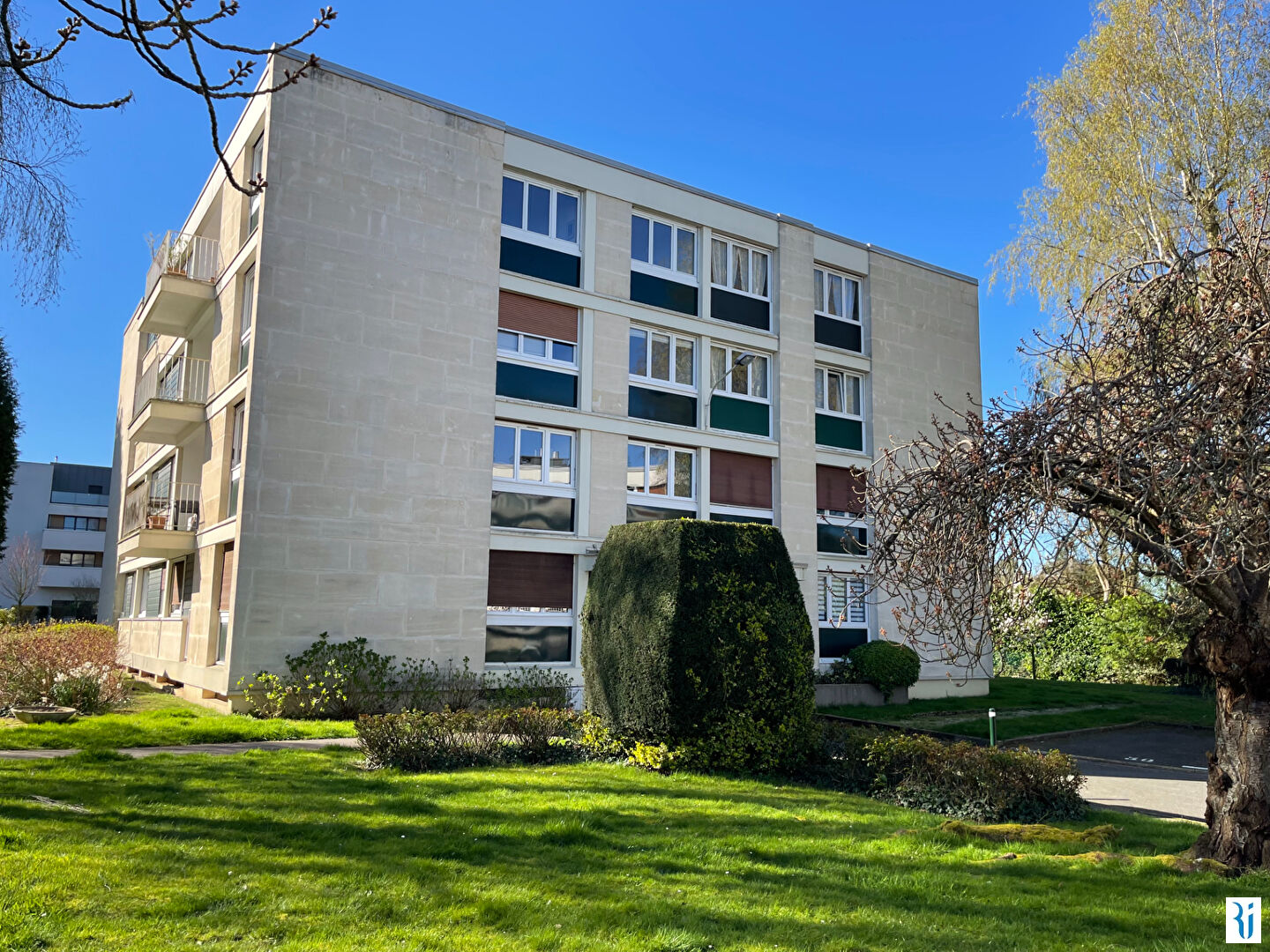 Agence immobilière de Cabinet Lintot et Associés - Ventes et Locations