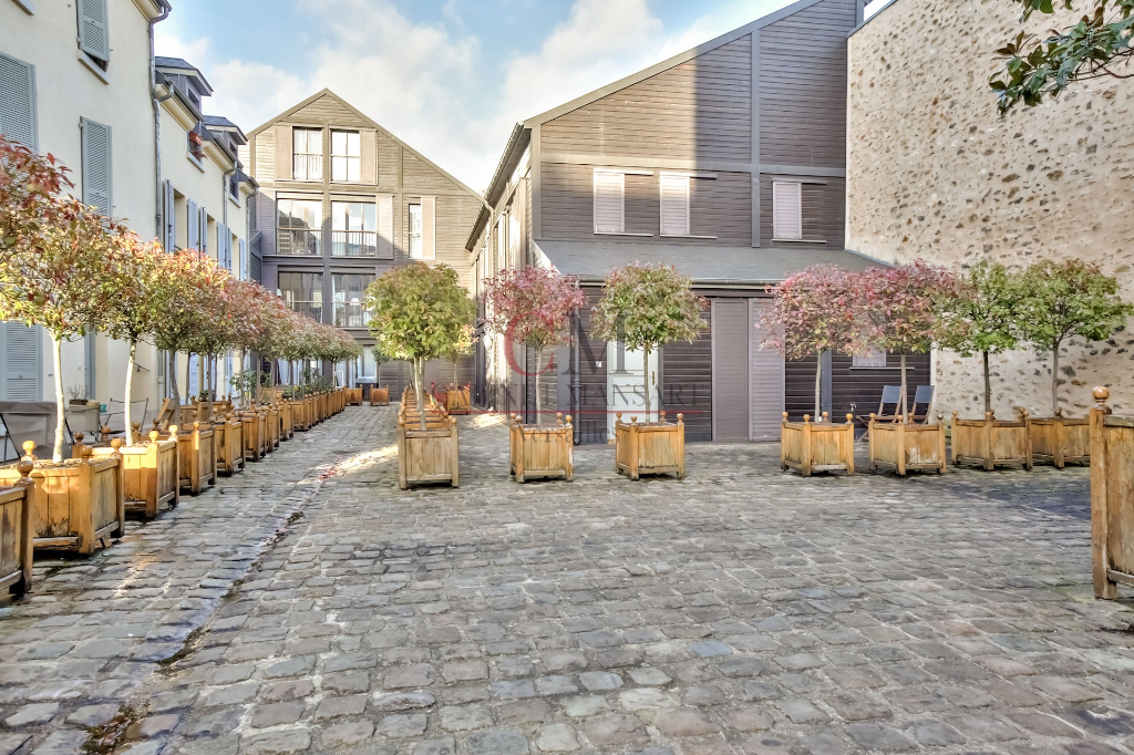 VERSAILLES SAINT LOUIS APPARTEMENT TERRASSE
